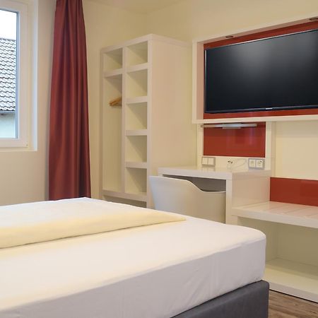 Hotel Arts ซังคท์เลออน-โรท ภายนอก รูปภาพ