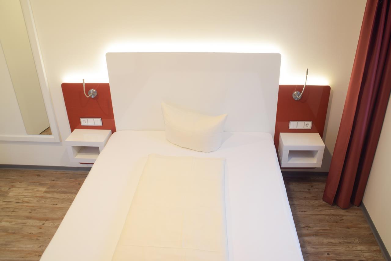 Hotel Arts ซังคท์เลออน-โรท ภายนอก รูปภาพ